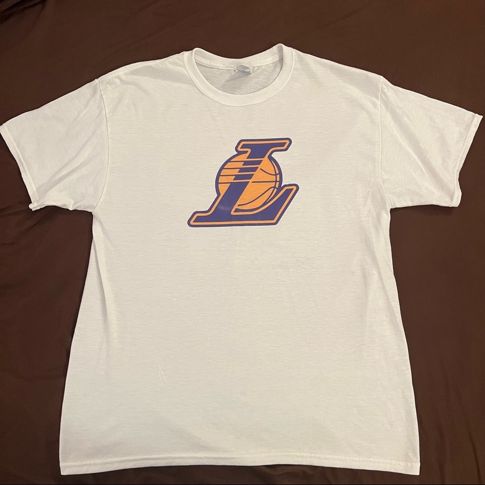EUC LA Lakers T-Shirt